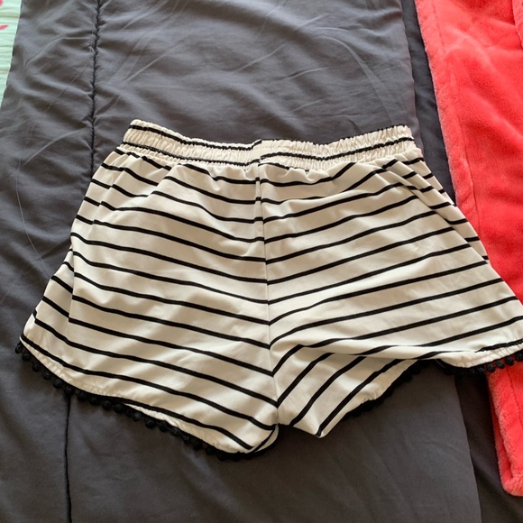 Ardene Shorts - Picture 3 of 3